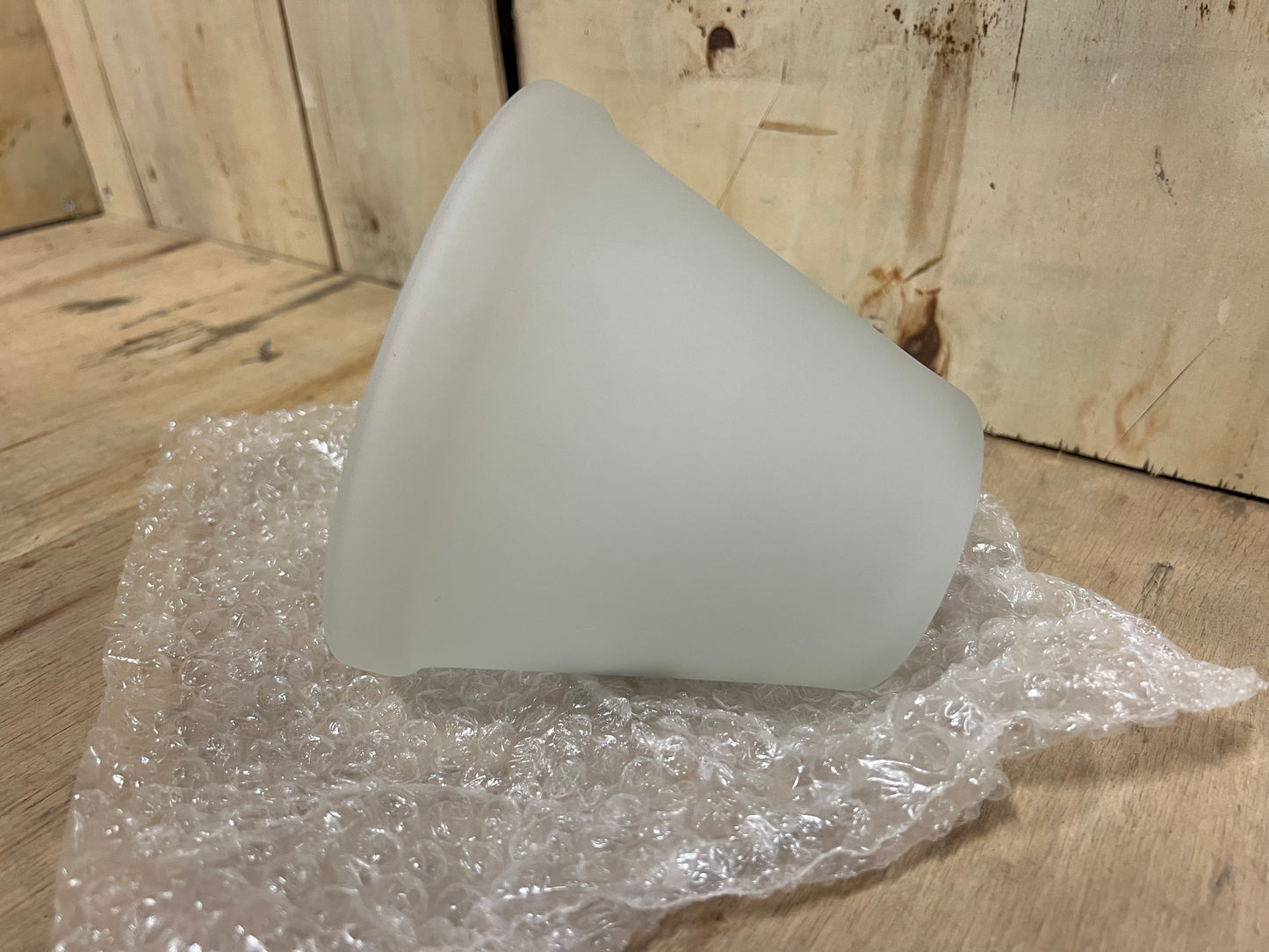 REPLACEMENT FROSTED GLASS FOR Hampton Bay Tavish Vanity Light