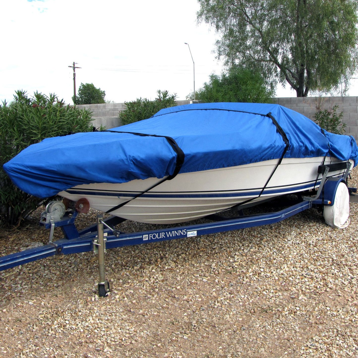 Budge B-1201-X3 1200 Denier V-Hull Runabout Boat Cover Gray 16'-18' Long (Beam Width Up to 90") Waterproof, Heavy Duty, UV Resistant