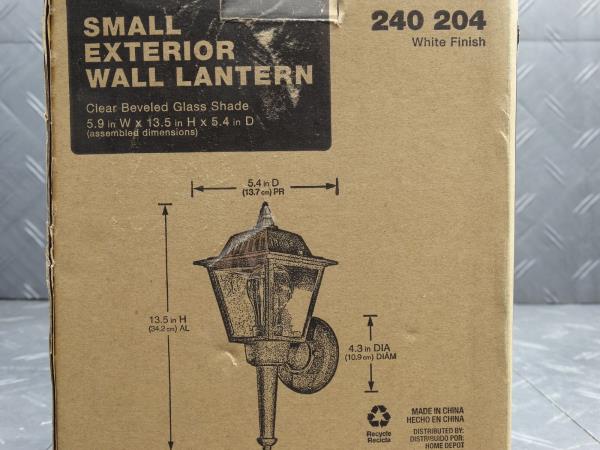 13.5 in. 1-Light White Outdoor Lantern Wall Light Fixture W/ Clear Glass HW 5004