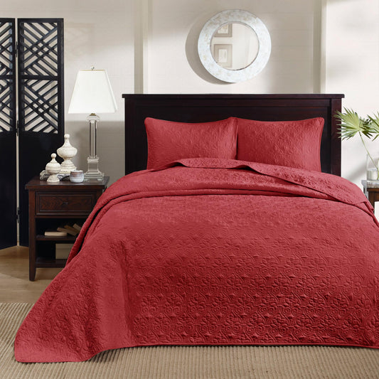 Madison Park Quebec King Size Quilt Bedding Set - Red , Damask – 3 Piece Bedding Quilt Coverlets – Ultra Soft Microfiber Bed Quilts Quilted Coverlet